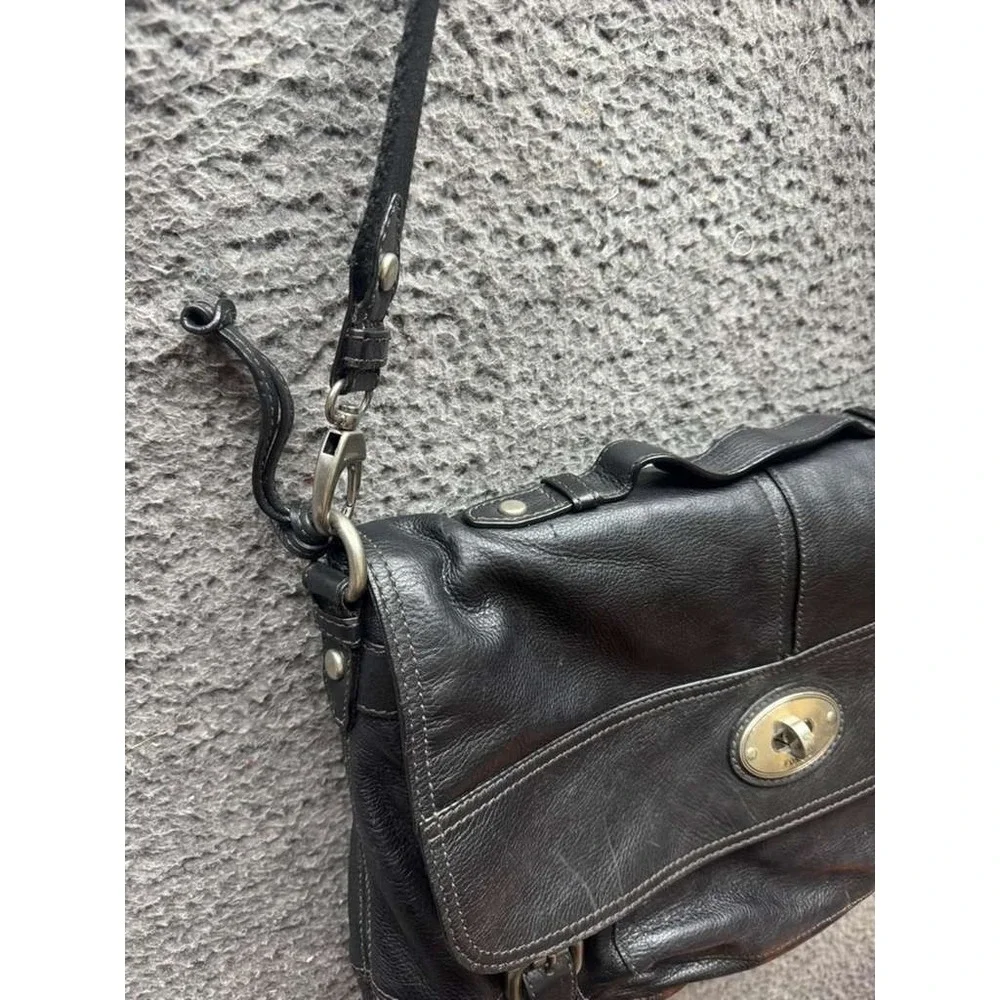 Fossil Maddox Long Live Vintage 1954 Leather Laptop Messenger Bag Black‎